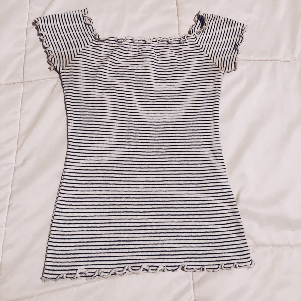 Hollister off the shoulder crop